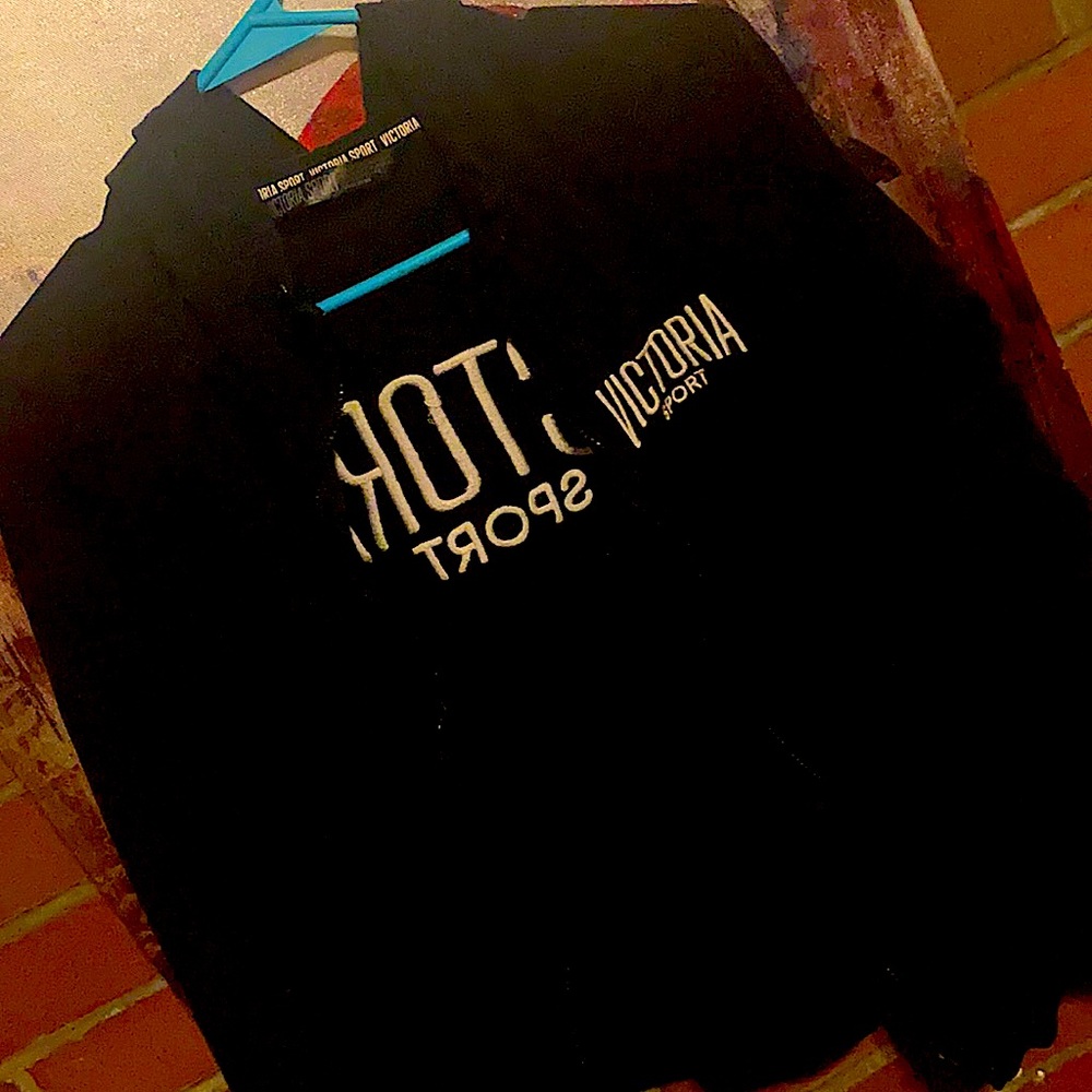 SMALL VICTORIA’S SECRET SPORT BLACK ZIP-UP